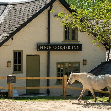 High Corner Inn Godshill  Bagian luar foto
