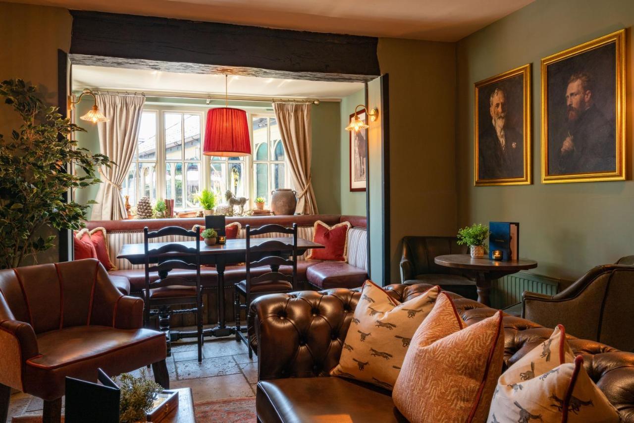 High Corner Inn Godshill  Bagian luar foto