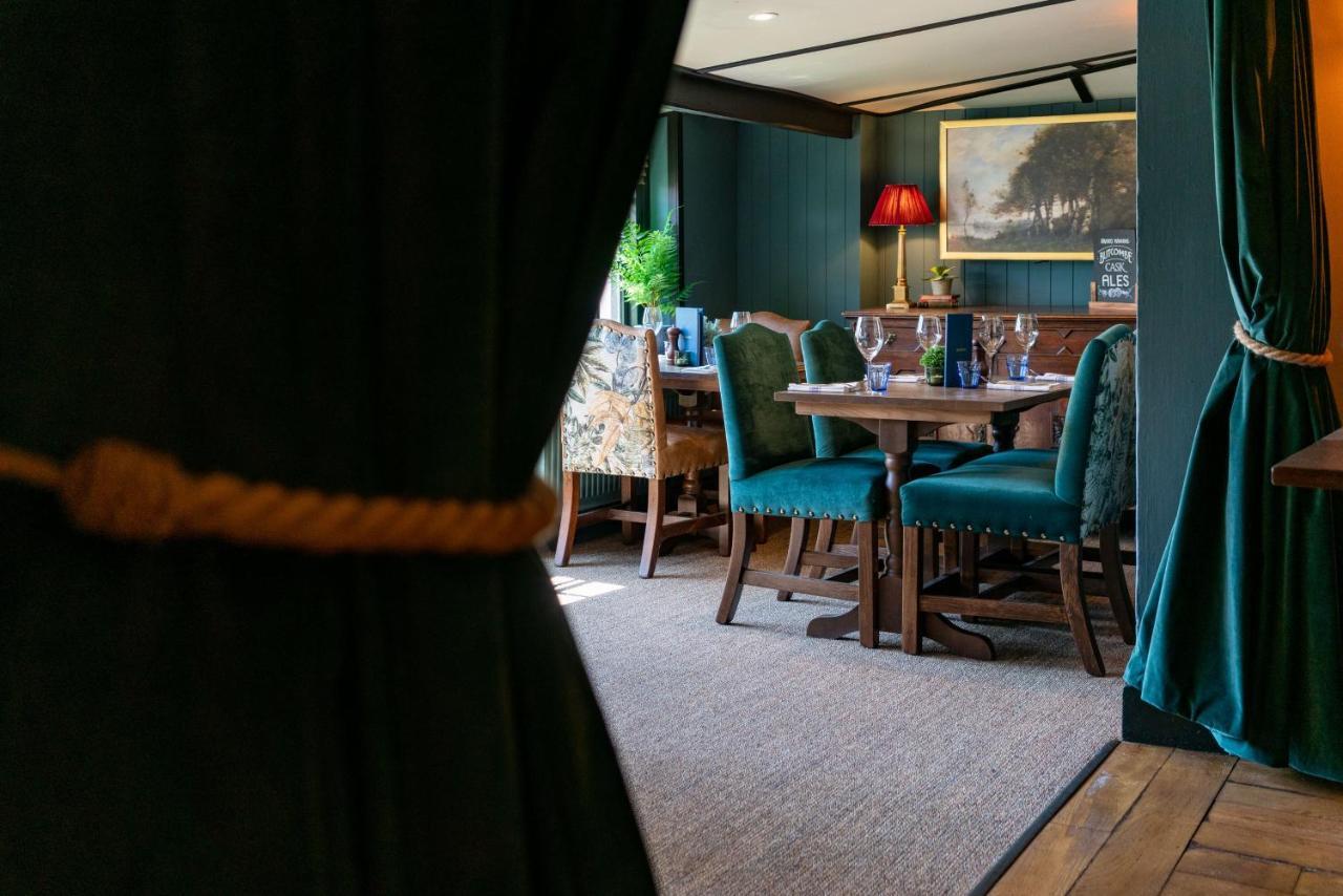 High Corner Inn Godshill  Bagian luar foto