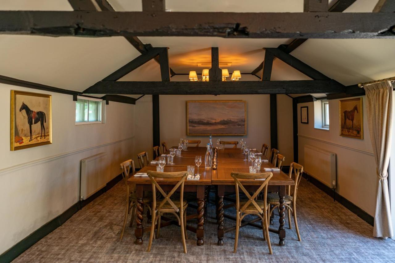 High Corner Inn Godshill  Bagian luar foto