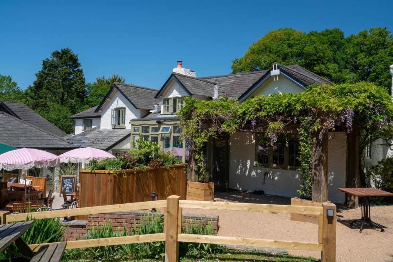 High Corner Inn Godshill  Bagian luar foto
