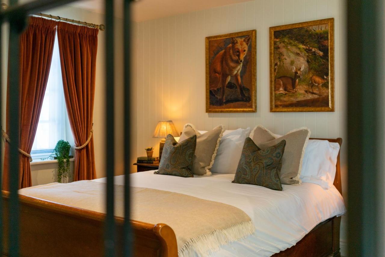 High Corner Inn Godshill  Bagian luar foto
